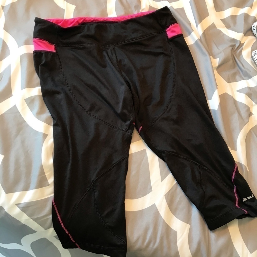 Hind yoga running pants leggings cropped size Large